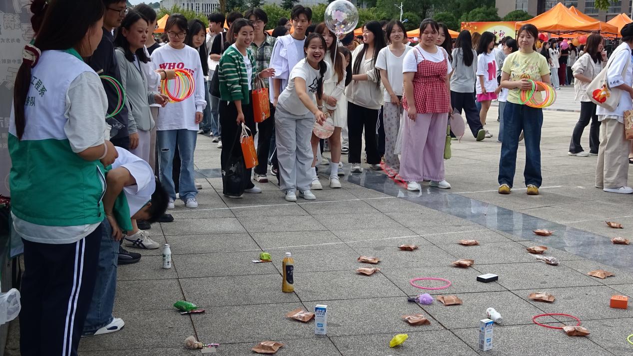 e629f1b2657015887f9c1e26f174b1e